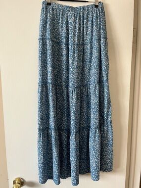 SHEIN Blue Floral Tiered Maxi Skirt